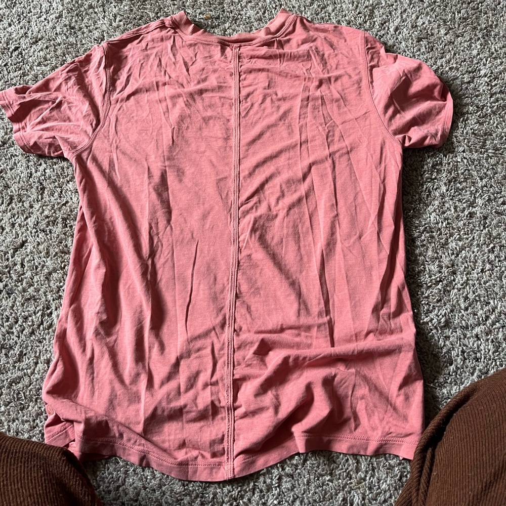 EXTREMELY COMFORTABLE LULU TSHIRT